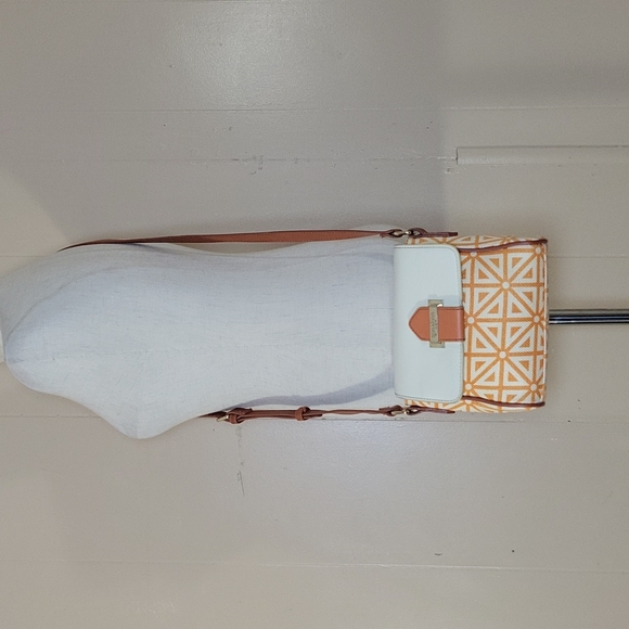 Spartina 449 Zesty Citrus Leather And Linen Crossbody Purse - Picture 3 of 17